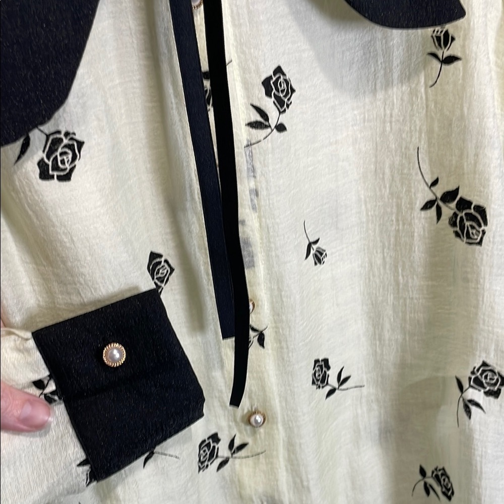 J.ING Bow Tie Blouse Cream Floral Pearl Button Romantic Office Top Small - Picture 7 of 14